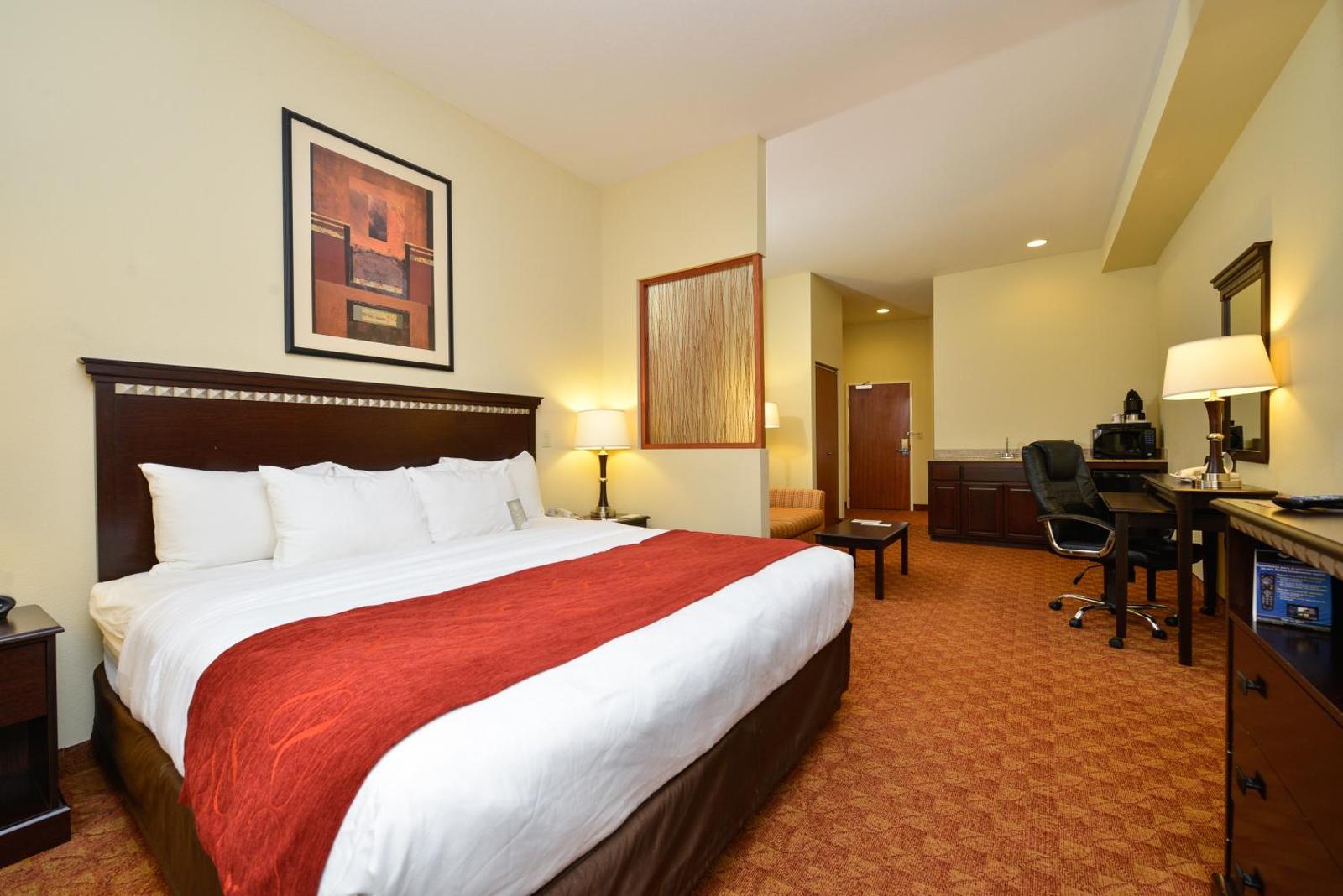 Comfort Suites Eugene Main image 1