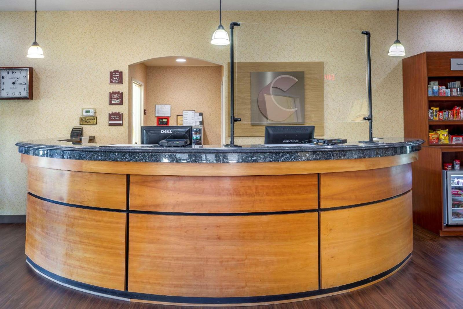 Comfort Suites Eugene Main image 2